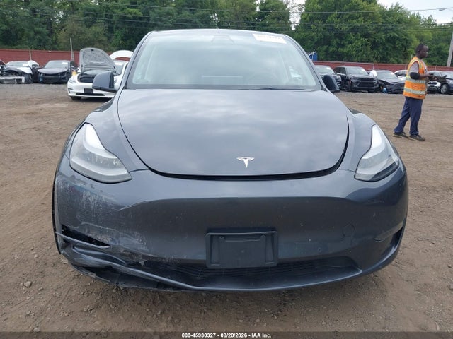2022 Tesla Model Y Performance Dual Motor All-wheel Drive მანქანა იყიდება აუქციონზე, vin: 7SAYGDEF6NF326688, აუქციონის ნომერი: 45930327