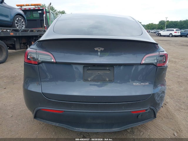 2022 Tesla Model Y Performance Dual Motor All-wheel Drive მანქანა იყიდება აუქციონზე, vin: 7SAYGDEF6NF326688, აუქციონის ნომერი: 45930327