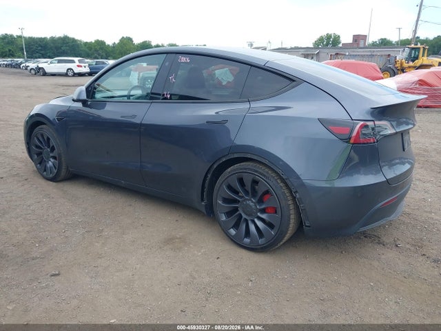 2022 Tesla Model Y Performance Dual Motor All-wheel Drive მანქანა იყიდება აუქციონზე, vin: 7SAYGDEF6NF326688, აუქციონის ნომერი: 45930327