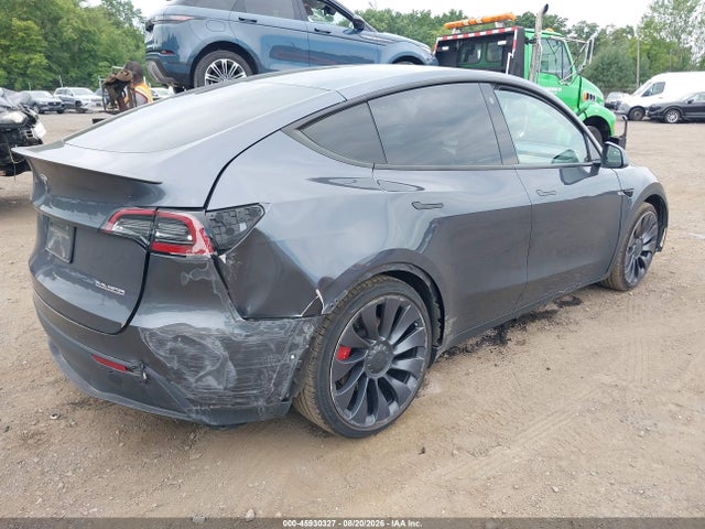 2022 Tesla Model Y Performance Dual Motor All-wheel Drive მანქანა იყიდება აუქციონზე, vin: 7SAYGDEF6NF326688, აუქციონის ნომერი: 45930327