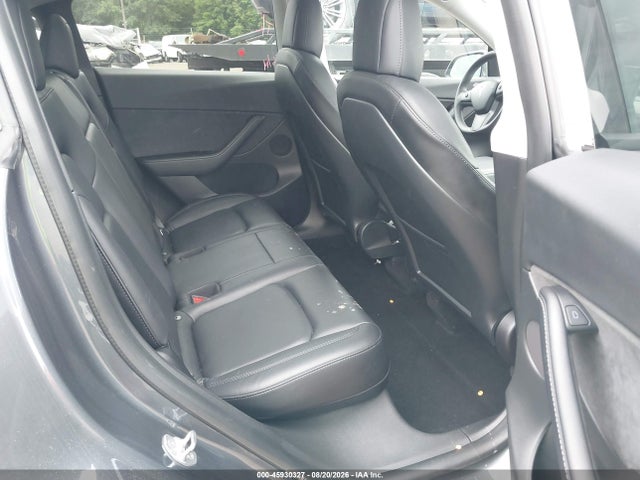 2022 Tesla Model Y Performance Dual Motor All-wheel Drive მანქანა იყიდება აუქციონზე, vin: 7SAYGDEF6NF326688, აუქციონის ნომერი: 45930327