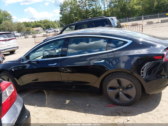 Auction sale of the 2018 Tesla Model 3 Long Range/performance, vin: 5YJ3E1EB7JF119021, lot number: 45930352