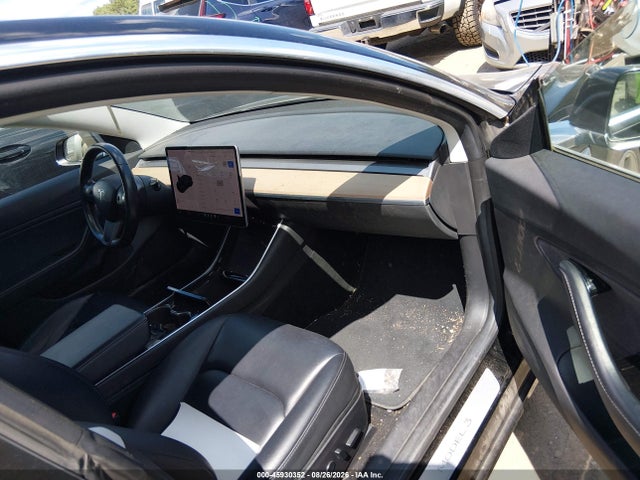 Auction sale of the 2018 Tesla Model 3 Long Range/performance, vin: 5YJ3E1EB7JF119021, lot number: 45930352