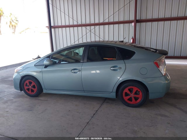 45930372 :رقم المزاد ، JTDKN3DU3D5666660 vin ، 2013 Toyota Prius Three مزاد بيع