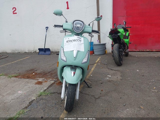Продажа на аукционе авто 2024 Scooter 50cc, vin: LZRJJTKFXR1000082, номер лота: 45930377