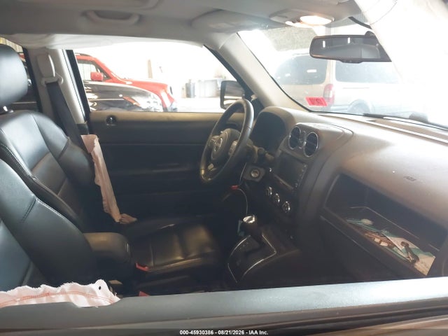 Продажа на аукционе авто 2016 Jeep Patriot High Altitude Edition, vin: 1C4NJRFB5GD654513, номер лота: 45930386