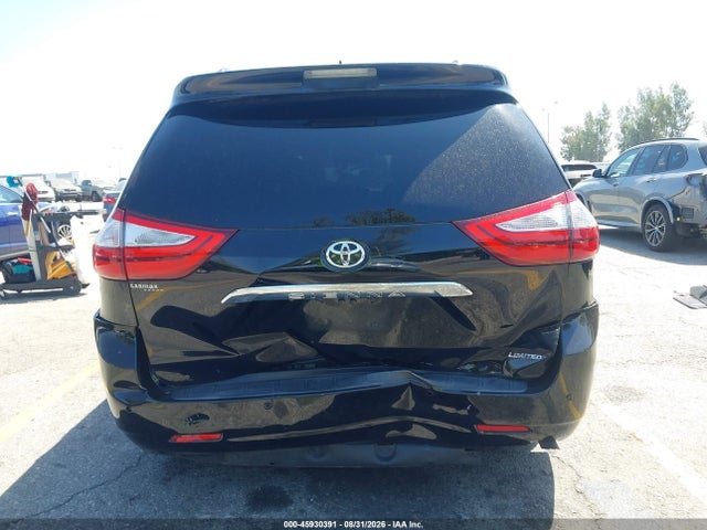 5TDYK3DC7FS671691 Toyota Sienna Limited 7 Passenger
