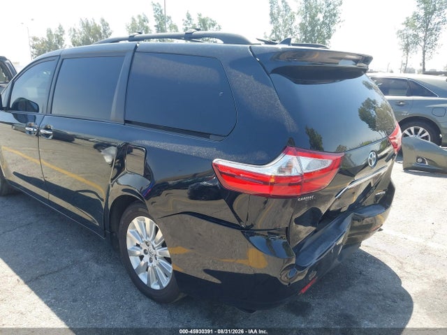 5TDYK3DC7FS671691 Toyota Sienna Limited 7 Passenger