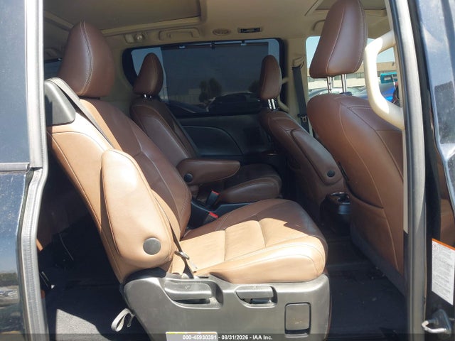 5TDYK3DC7FS671691 Toyota Sienna Limited 7 Passenger