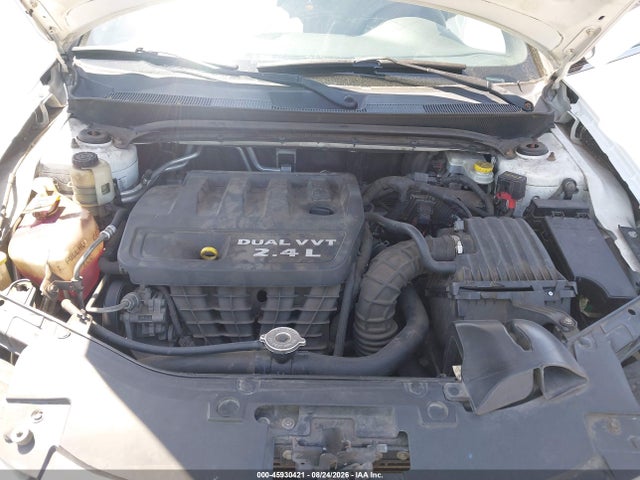 45930421 :رقم المزاد ، 1C3BCBEB0DN592325 vin ، 2013 Chrysler 200 Touring مزاد بيع