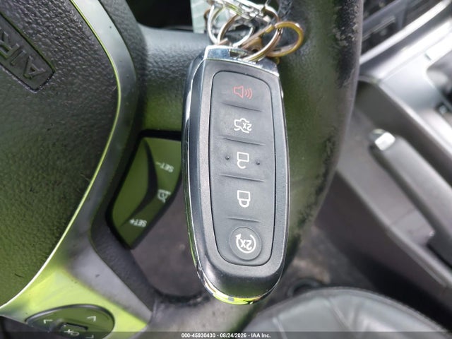 2014 Ford Focus Titanium მანქანა იყიდება აუქციონზე, vin: 1FADP3J21EL173293, აუქციონის ნომერი: 45930430
