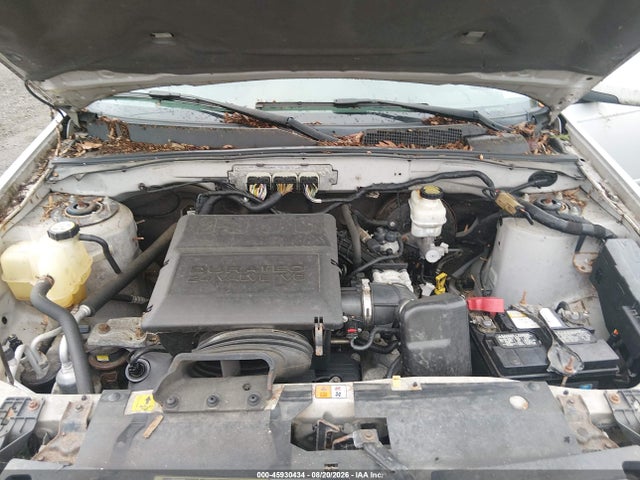 45930434 :رقم المزاد ، 1FMCU94G69KC85734 vin ، 2009 Ford Escape Limited مزاد بيع