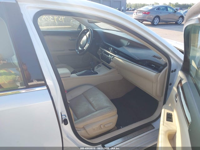 2015 Lexus Es 350 მანქანა იყიდება აუქციონზე, vin: JTHBK1GG0F2210797, აუქციონის ნომერი: 45930515