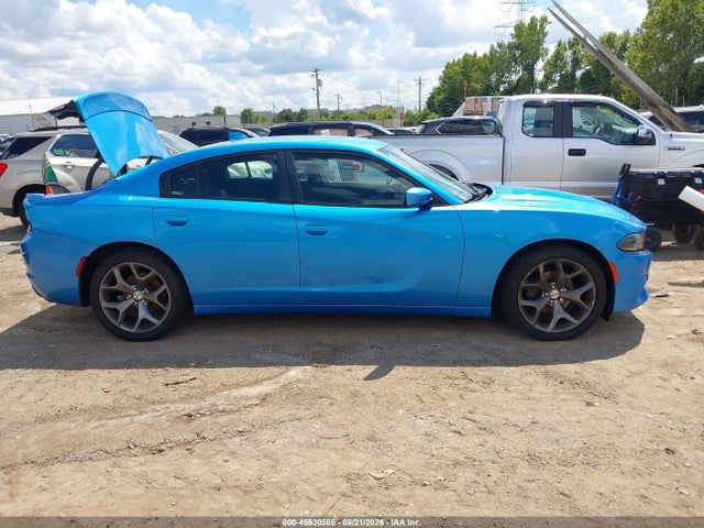 45930585 :رقم المزاد ، 2C3CDXHG8FH902965 vin ، 2015 Dodge Charger Sxt مزاد بيع