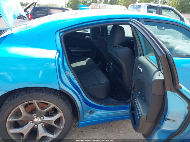45930585 :رقم المزاد ، 2C3CDXHG8FH902965 vin ، 2015 Dodge Charger Sxt مزاد بيع
