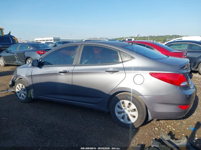 2015 Hyundai Accent Gls მანქანა იყიდება აუქციონზე, vin: KMHCT4AE3FU806739, აუქციონის ნომერი: 45930616