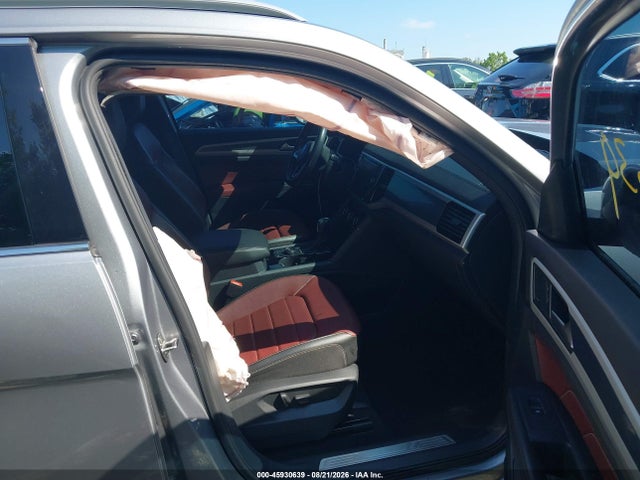 Продажа на аукционе авто 2022 Volkswagen Atlas Cross Sport 3.6l V6 Sel Premium R-line, vin: 1V2FE2CA0NC201123, номер лота: 45930639