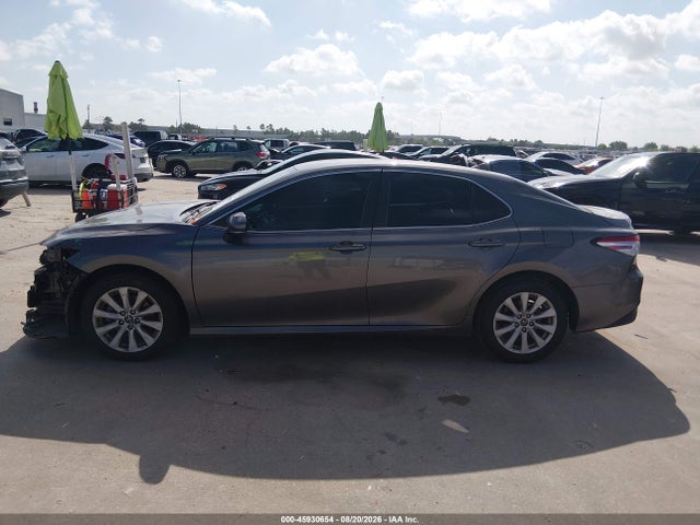 Продажа на аукционе авто 2019 Toyota Camry Le, vin: 4T1B11HK1KU845058, номер лота: 45930654