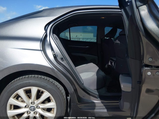 Продажа на аукционе авто 2019 Toyota Camry Le, vin: 4T1B11HK1KU845058, номер лота: 45930654