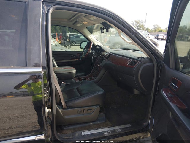 Продаж на аукціоні авто 2009 Cadillac Escalade Esv Standard, vin: 1GYFK26209R289733, номер лоту: 45930688