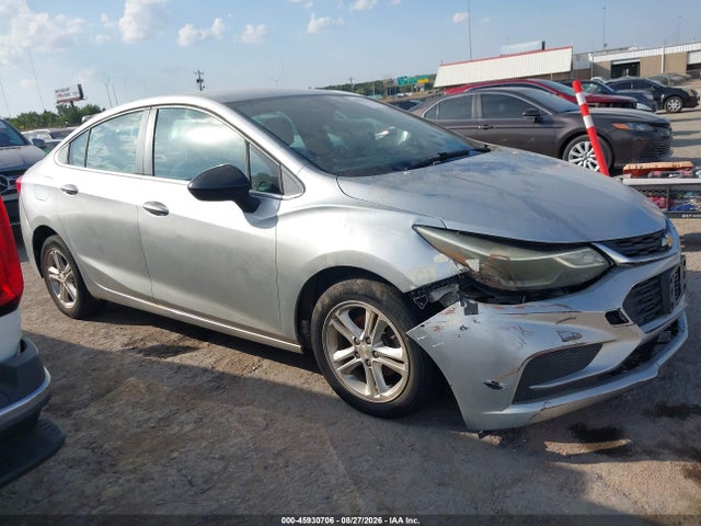 45930706 :رقم المزاد ، 1G1BE5SM6J7154480 vin ، 2018 Chevrolet Cruze Lt Auto مزاد بيع