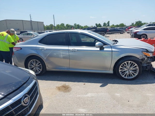 Продажа на аукционе авто 2020 Toyota Camry Xle Hybrid, vin: 4T1F31AK3LU522511, номер лота: 45930694