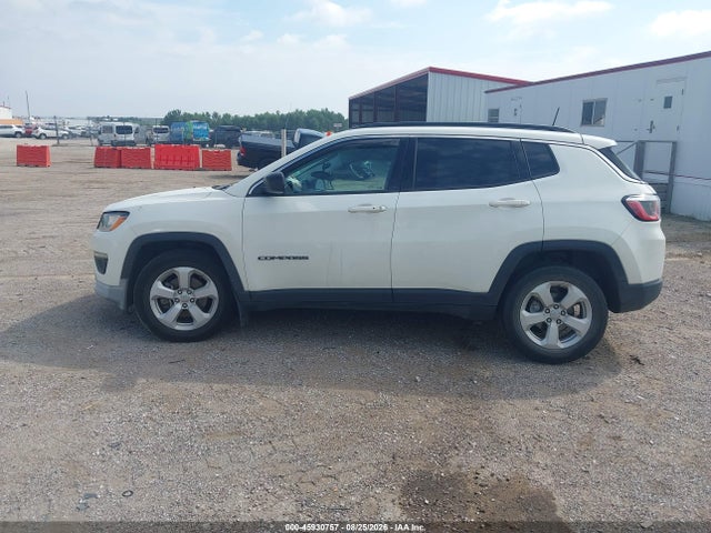 Продаж на аукціоні авто 2019 Jeep Compass Latitude 4x4, vin: 3C4NJDBB7KT836242, номер лоту: 45930757