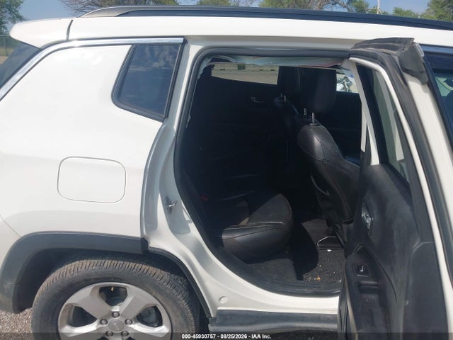 Продаж на аукціоні авто 2019 Jeep Compass Latitude 4x4, vin: 3C4NJDBB7KT836242, номер лоту: 45930757