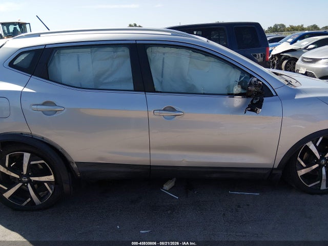 45930806 :رقم المزاد ، JN1BJ1CW3LW364171 vin ، 2020 Nissan Rogue Sport Sl Awd Xtronic Cvt مزاد بيع