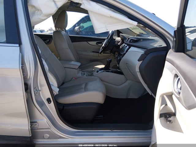 45930806 :رقم المزاد ، JN1BJ1CW3LW364171 vin ، 2020 Nissan Rogue Sport Sl Awd Xtronic Cvt مزاد بيع