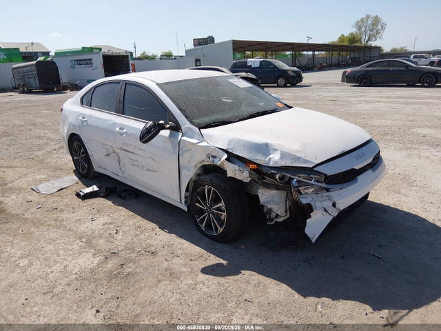 45930839 :رقم المزاد ، 3KPF24AD8PE515004 vin ، 2023 Kia Forte Lxs مزاد بيع