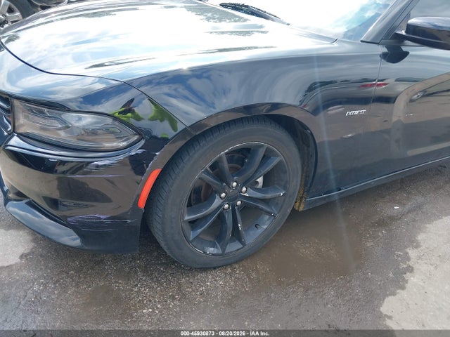 45930873 :رقم المزاد ، 2C3CDXCTXFH907220 vin ، 2015 Dodge Charger R/t مزاد بيع