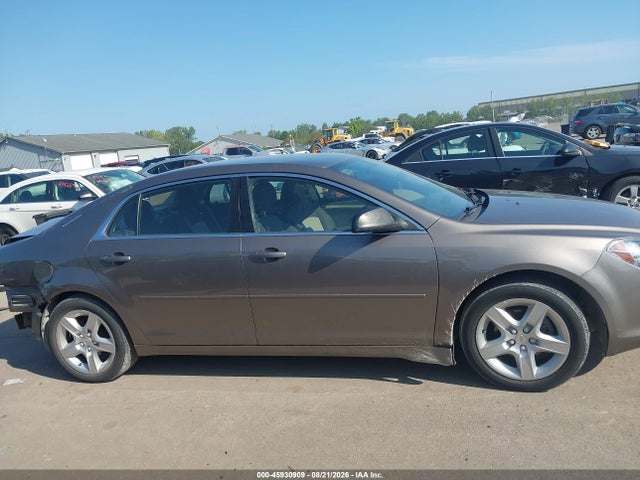 Продажа на аукционе авто 2011 Chevrolet Malibu Ls, vin: 1G1ZB5E12BF111948, номер лота: 45930909