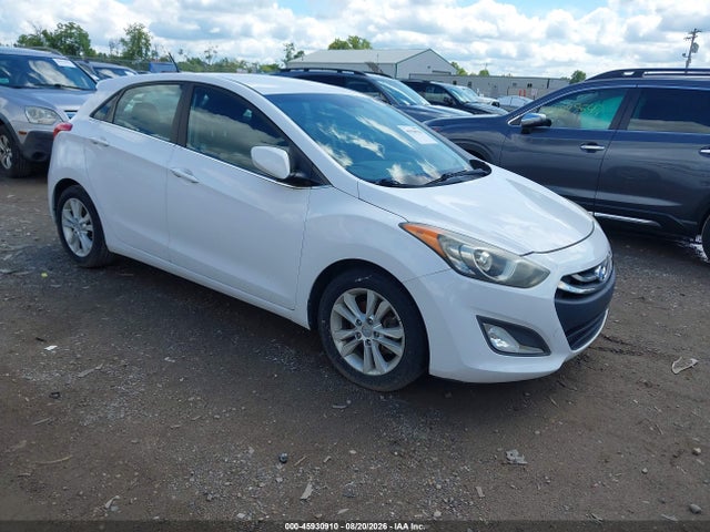 Продаж на аукціоні авто 2014 Hyundai Elantra Gt, vin: KMHD35LH2EU170914, номер лоту: 45930910
