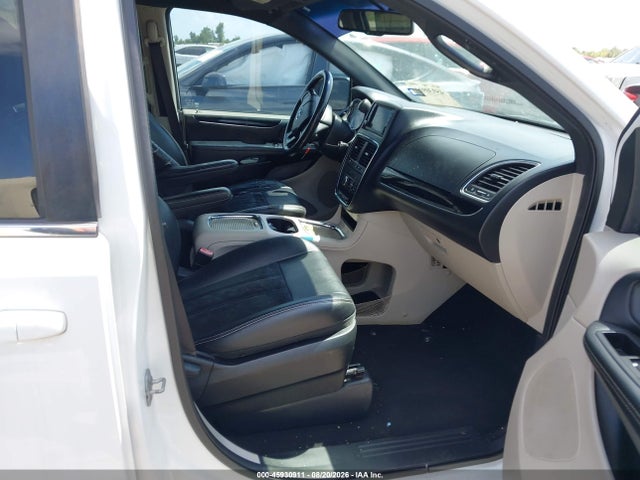 45930911 :رقم المزاد ، 2C4RDGCG8HR730852 vin ، 2017 Dodge Grand Caravan Sxt مزاد بيع