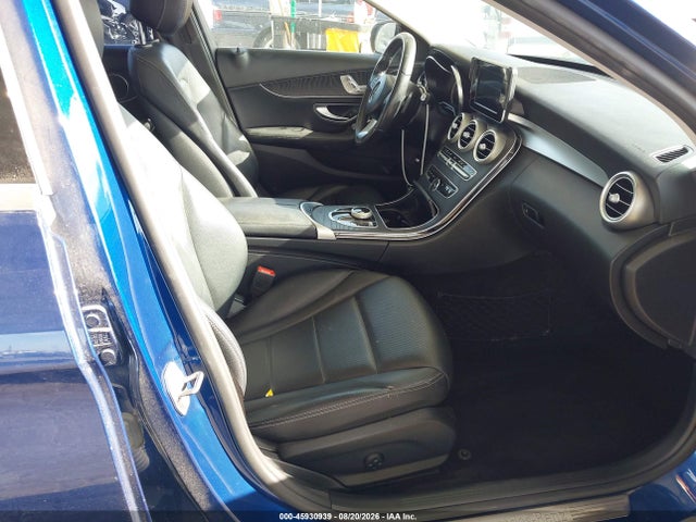 Aukcja sprzedaży 2017 Mercedes-benz C 300 Luxury/sport, vin: 55SWF4JB6HU211621, numer aukcji: 45930939