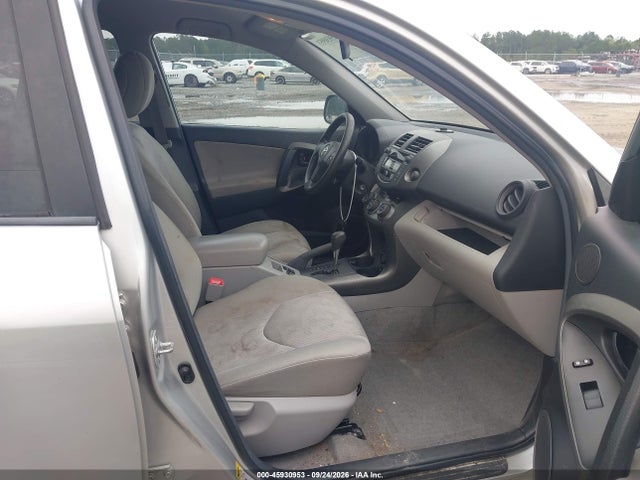 45930953 :رقم المزاد ، 2T3ZF4DV2BW087692 vin ، 2011 Toyota Rav4 مزاد بيع
