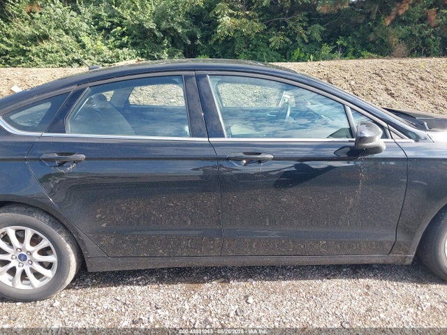 Продажа на аукционе авто 2018 Ford Fusion S, vin: 3FA6P0G77JR195112, номер лота: 45931065