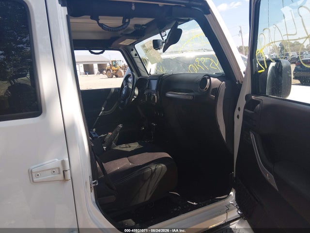 2016 Jeep Wrangler Unlimited Sahara მანქანა იყიდება აუქციონზე, vin: 1C4HJWEG8GL297553, აუქციონის ნომერი: 45931071