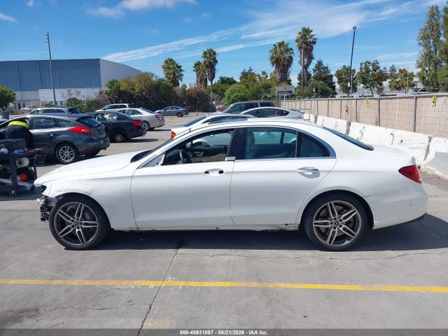 WDDZF6GB0JA448479 Mercedes-Benz E 400 4matic