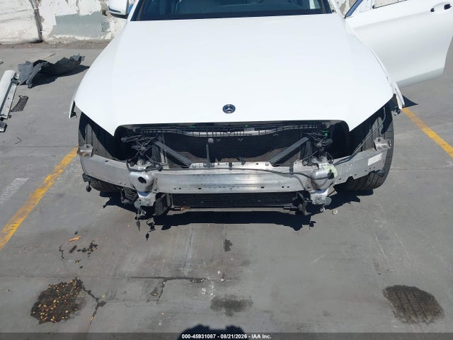 WDDZF6GB0JA448479 Mercedes-Benz E 400 4matic