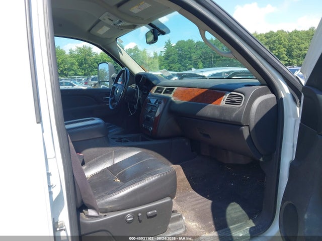 45931102 :رقم المزاد ، 1GC4K1C85BF185195 vin ، 2011 Chevrolet Silverado 3500hd Ltz مزاد بيع