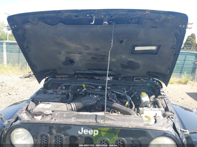 45931152 :رقم المزاد ، 1J4HA5H14AL221993 vin ، 2010 Jeep Wrangler Unlimited Sahara مزاد بيع
