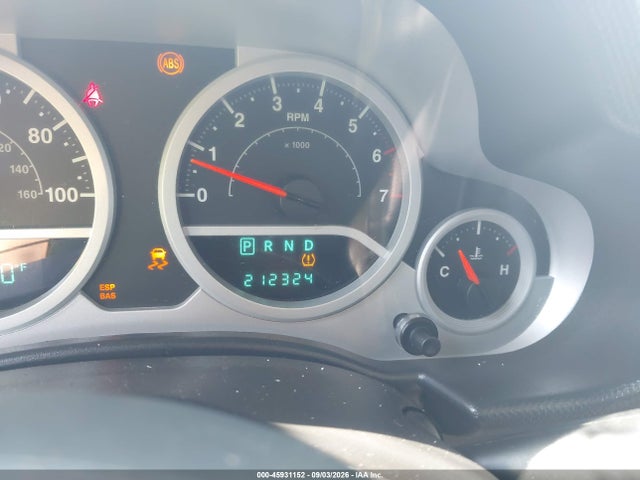 45931152 :رقم المزاد ، 1J4HA5H14AL221993 vin ، 2010 Jeep Wrangler Unlimited Sahara مزاد بيع