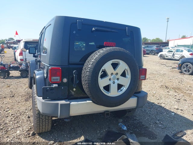 45931152 :رقم المزاد ، 1J4HA5H14AL221993 vin ، 2010 Jeep Wrangler Unlimited Sahara مزاد بيع