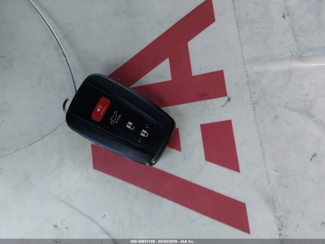 2019 Toyota Rav4 Xle Premium მანქანა იყიდება აუქციონზე, vin: JTMA1RFV3KD521962, აუქციონის ნომერი: 45931159