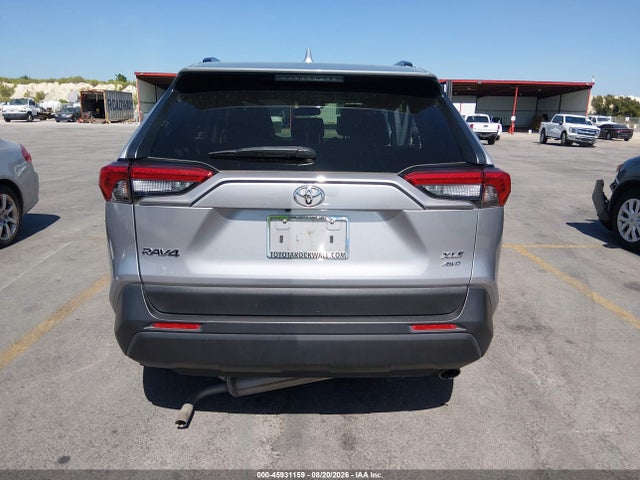 2019 Toyota Rav4 Xle Premium მანქანა იყიდება აუქციონზე, vin: JTMA1RFV3KD521962, აუქციონის ნომერი: 45931159