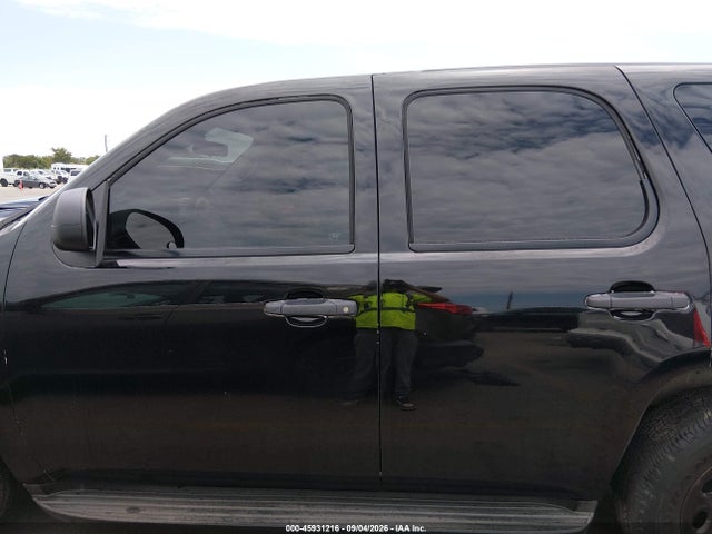 45931216 :رقم المزاد ، 1GNLC2E04ER194907 vin ، 2014 Chevrolet Tahoe Commercial مزاد بيع