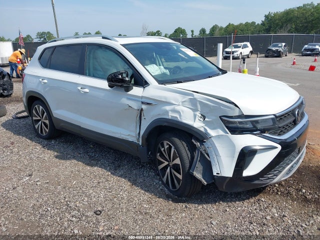 Продажа на аукционе авто 2022 Volkswagen Taos 1.5t Se, vin: 3VVLX7B27NM011230, номер лота: 45931249