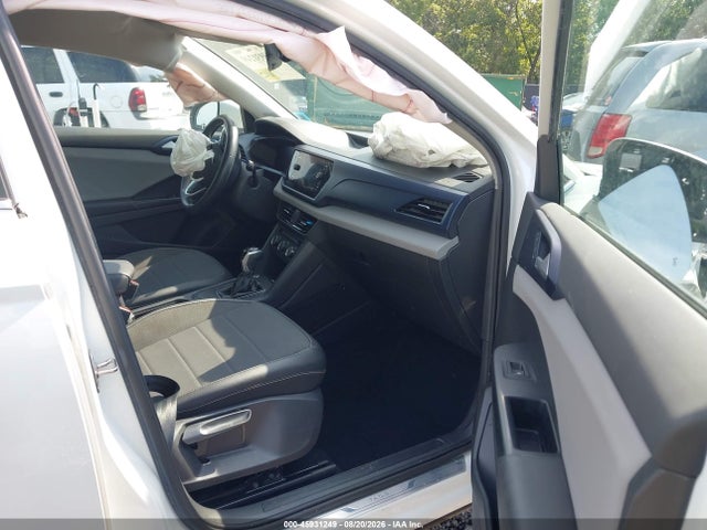 Продажа на аукционе авто 2022 Volkswagen Taos 1.5t Se, vin: 3VVLX7B27NM011230, номер лота: 45931249